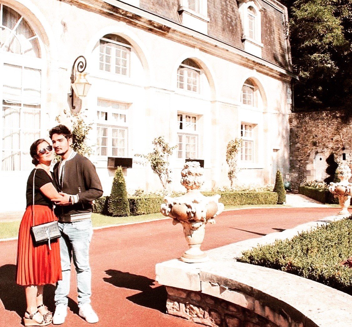 Romantic stay in prestigious castles in France